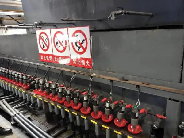 电磁阀加药装置